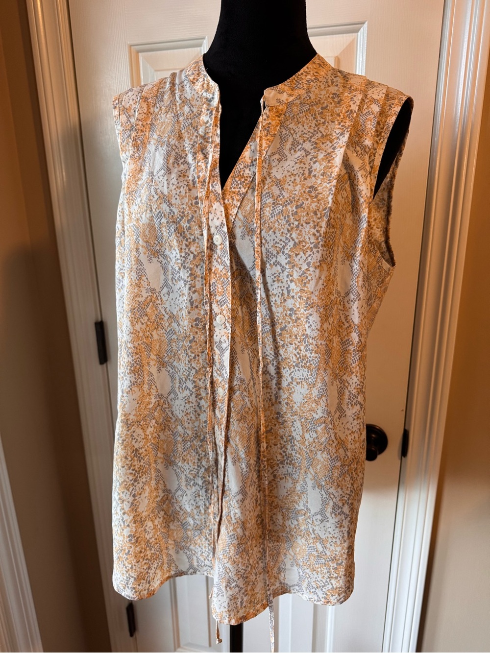 Daniel Rainn Sleeveless Tie-Neck Button Down Blouse - White, Yellow & Gray -Lg - Picture 4 of 9